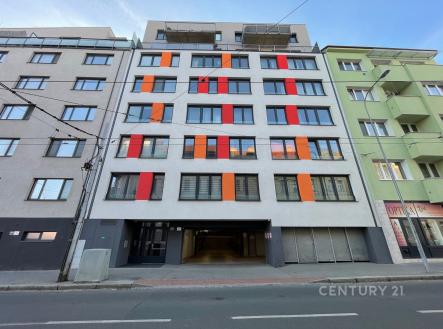 . | Pronájem - malý objekt/garáž