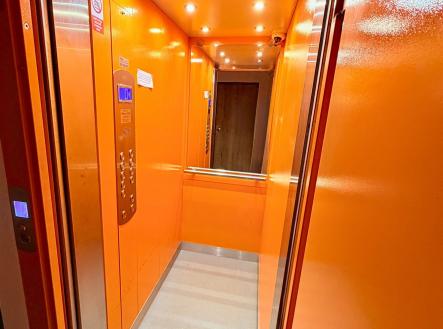 . | Pronájem bytu, 2+1, 55 m²