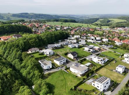1-DJI_20250507092213_0032_D | Prodej - pozemek pro bydlení, 805 m²