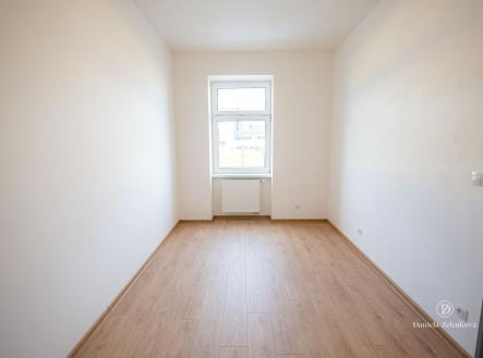 Pronájem bytu, 2+kk, 43 m²