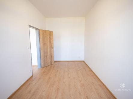 Pronájem bytu, 2+kk, 43 m²