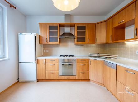 Pronájem bytu, 3+1, 69 m²