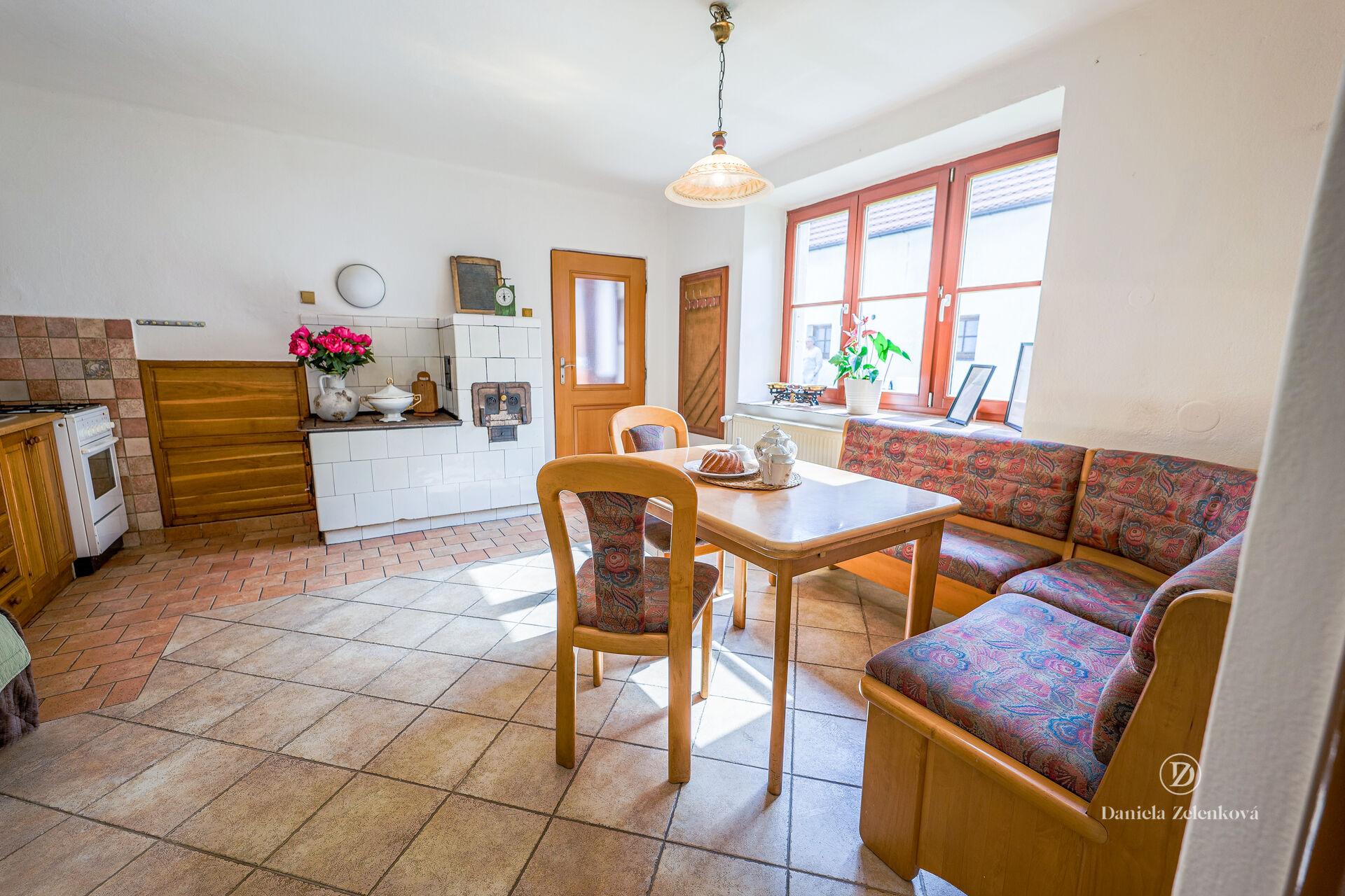 Prodej domu s pozemky 6022m2, Plav u Českých Budějovic