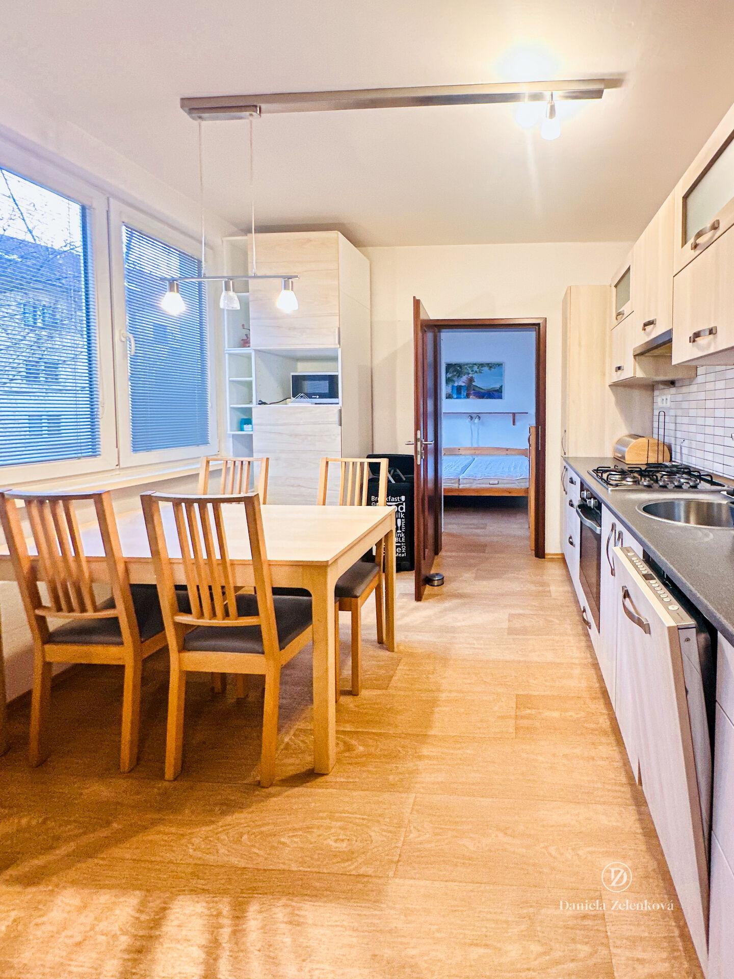 Byt 3+1, plně zařízený, Zachariášova, Č.B.