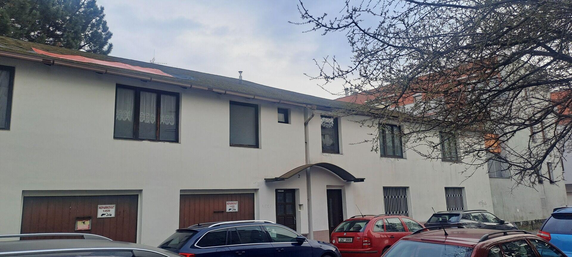 Pronájem administrativní budovy Sečská, Praha 10