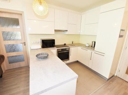 Prodej bytu, 4+kk, 97 m²