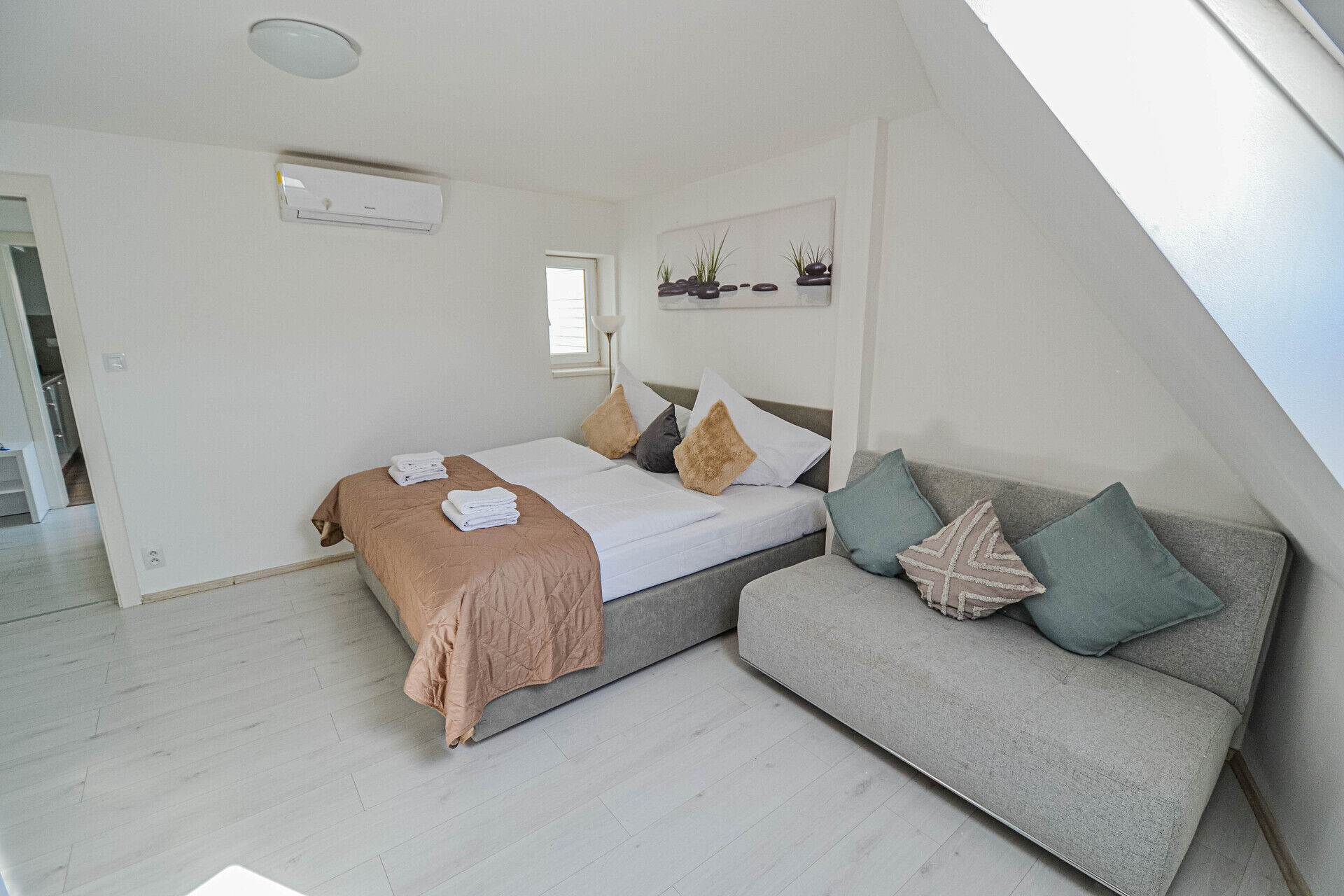 Krásný byt 2+1/zimní zahrada, 55,2 m2, ul. Školská, P1 - Nové Město