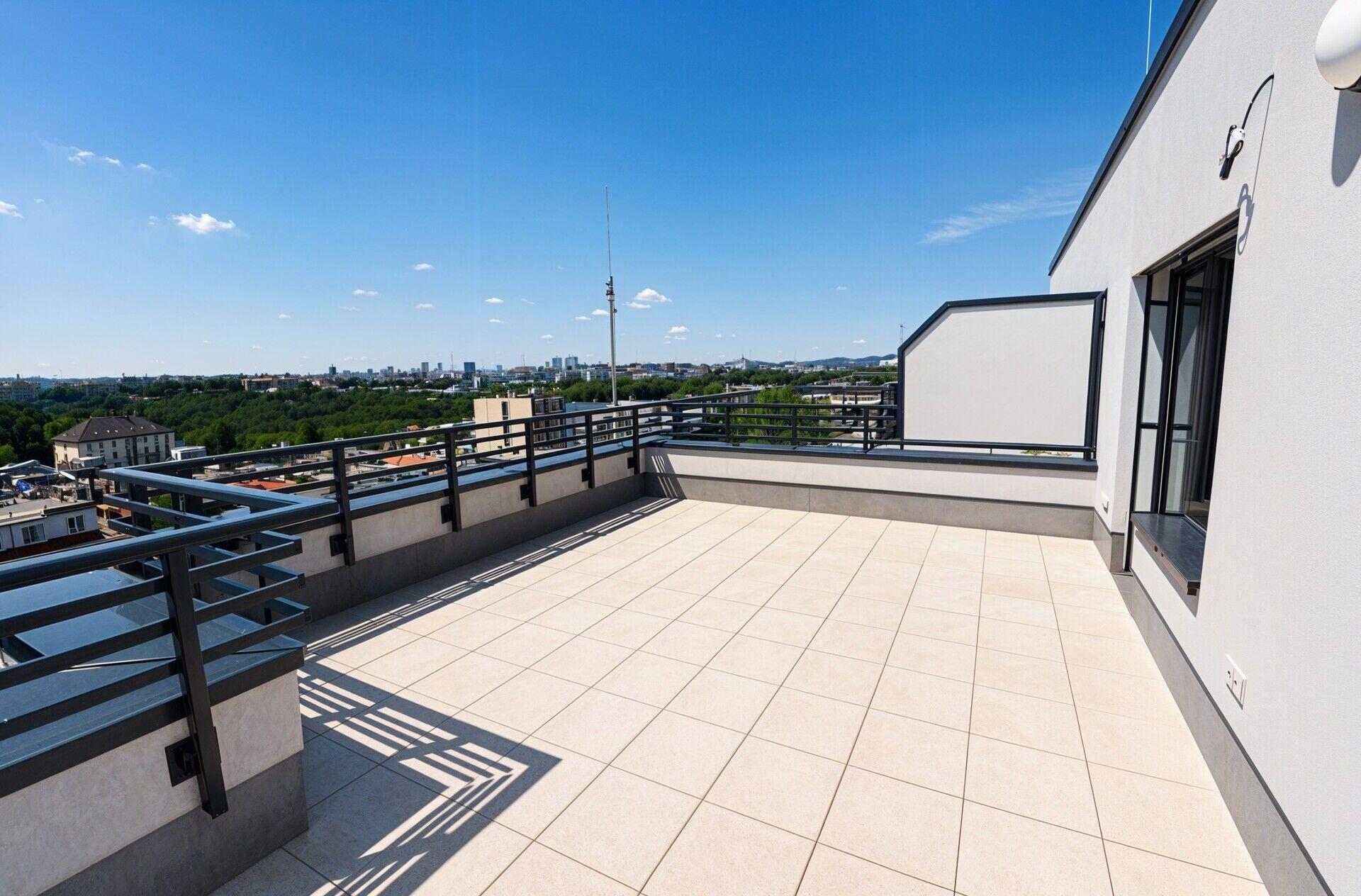 Nový klimatizovaný byt 3+kk/terasa/garáž/sklep, 138,5 m2, ul. Strančická, P10 - Strašnice