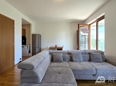 P12.jpg | Pronájem bytu, 2+kk, 70 m²