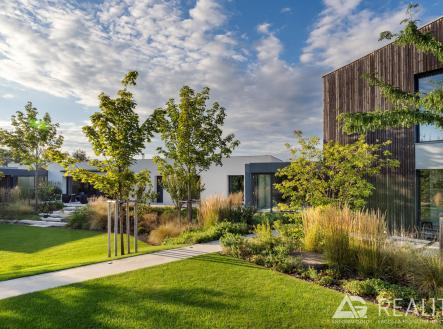 DSC05401-Edit.jpg | Prodej - dům/vila, 407 m²