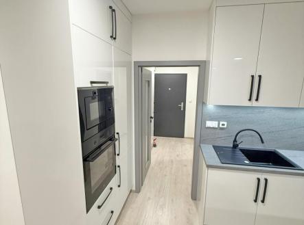 IMG_2671.jpg | Pronájem bytu, 1+kk, 39 m²