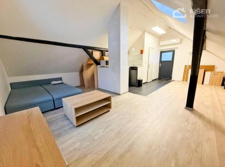 1293da6f-26f6-4903-9d56-a1a082637d55.JPG | Pronájem bytu, garsoniéra, 38 m²