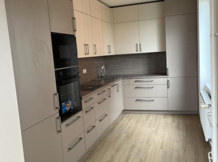 kuchyň | Pronájem bytu, 2+kk, 51 m²