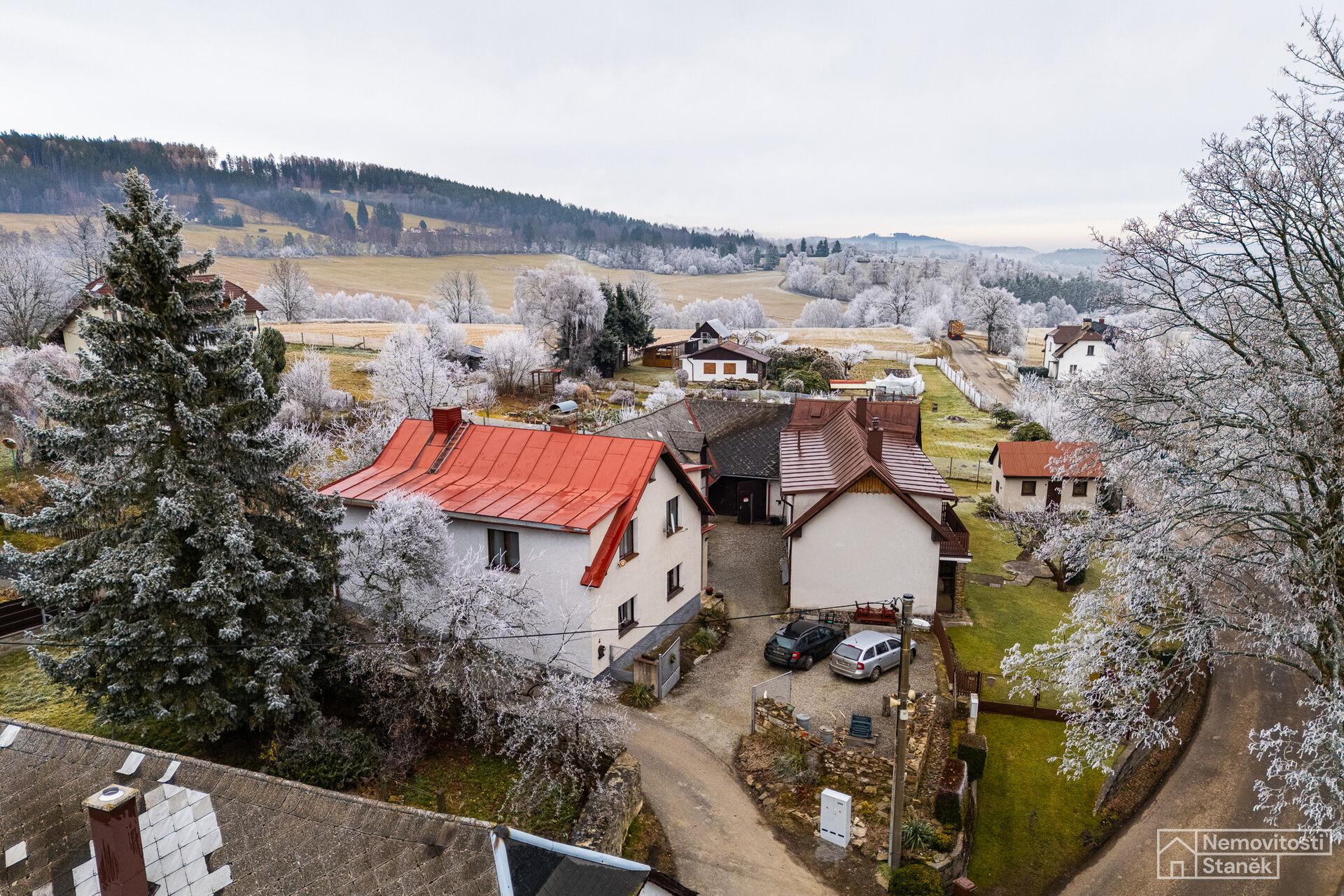 Pronajmu RD u Vacova