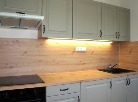 Bez popisku | Pronájem bytu, 1+kk, 35 m²