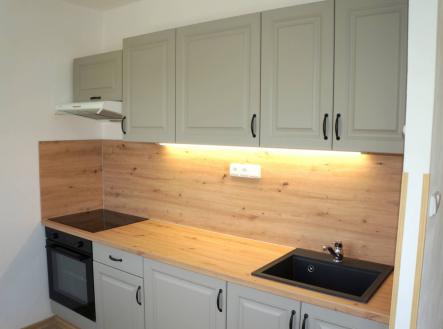 Bez popisku | Pronájem bytu, 1+kk, 35 m²