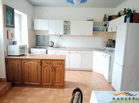 IMG_20241018_083541.jpg | Prodej - dům/vila, 180 m²