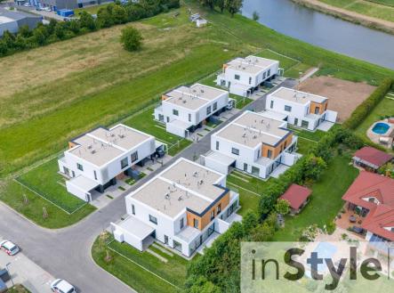 DJI_20250620111343_0319_D_VYKYMEDIA.jpg | Prodej - dům/vila, 195 m²