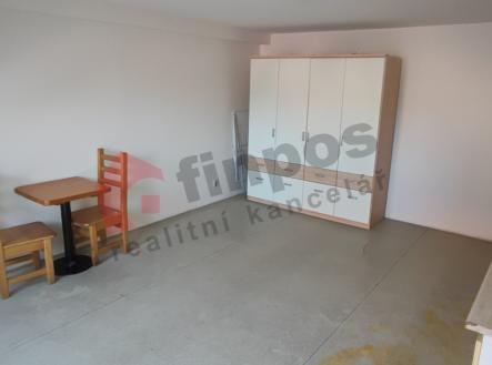 Pronájem bytu, 1+kk, 33 m²