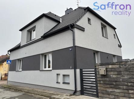 pohled na dům | Pronájem bytu, 3+1, 70 m²