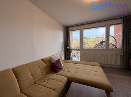 obývací pokoj se vstupem na balkon | Pronájem bytu, 3+1, 62 m²