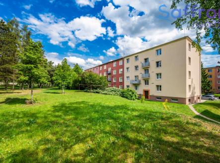 Pohled na dům | Prodej bytu, 3+kk, 50 m²