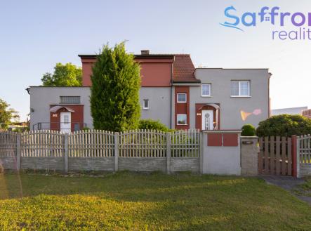 Pohled ze silnice | Prodej - dům/vila, 220 m²