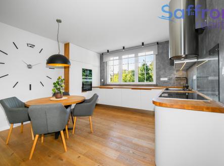 10.jpg | Prodej bytu, 6+1, 209 m²