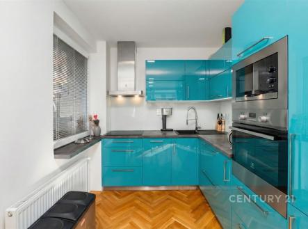 . | Pronájem bytu, 4+kk, 72 m²