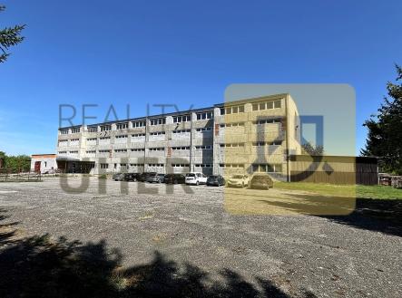 foto: 2 | Prodej - komerční objekt, sklad, 7 300 m²