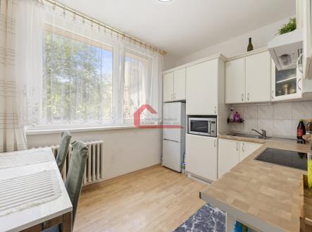 foto: 2 | Prodej, byt 2+1 Břeclav, Sídliště Dukelských hrdinů, šatna, komora, sklep, možnost převodu do OV, CP
