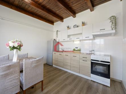 foto: 2 | Prodej - dům/vila, 167 m²
