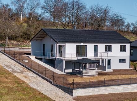 Prodej - dům/vila, 158 m² obrázek