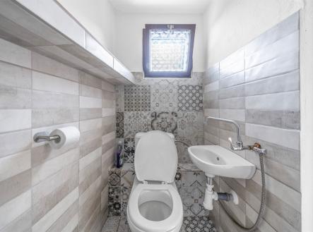 . | Prodej - dům/vila, 180 m²