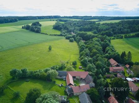 . | Prodej - zemědělský objekt, 33 224 m²