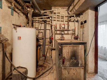 . | Prodej - komerční objekt, průmyslový areál, 1 000 m²