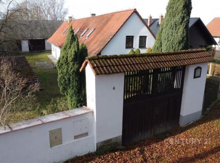 . | Prodej - dům/vila, 261 m²