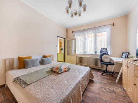 . | Prodej - dům/vila, 230 m²