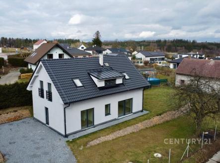 . | Prodej - dům/vila, 142 m²