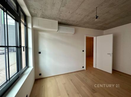 . | Prodej - kanceláře, 63 m²