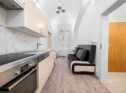 . | Pronájem bytu, 1+1, 38 m²