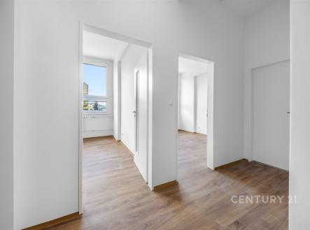 . | Pronájem bytu, 2+1, 37 m²