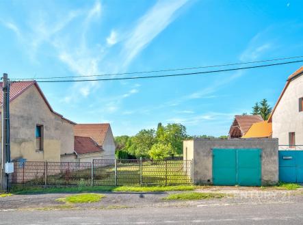 . | Prodej - pozemek pro bydlení, 1 088 m²