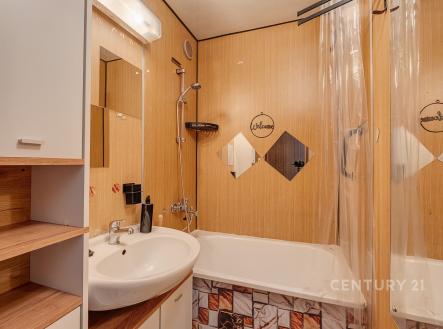. | Pronájem bytu, 2+kk, 45 m²