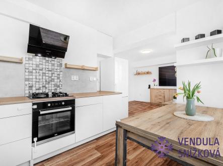 kuchyně | Prodej bytu, 2+1, 65 m²