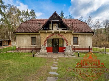 pohled na dům | Prodej - dům/vila, 180 m²