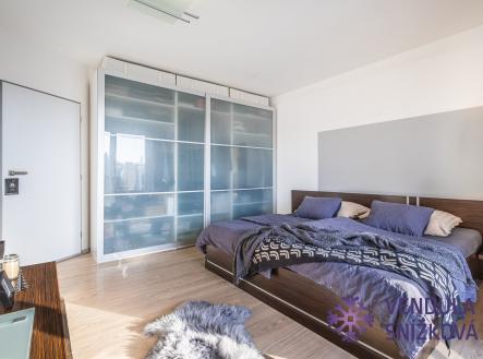 ložnice byt 3+kk | Prodej - komerční objekt, jiný, 219 m²