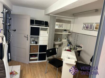 manikúra | Prodej - obchodní prostor, 60 m²