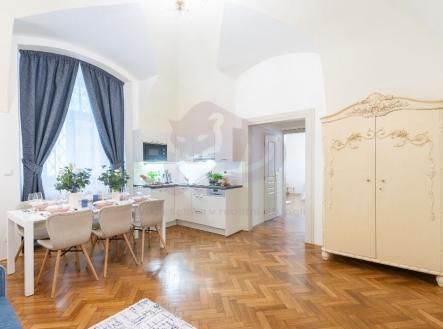 Pronájem bytu, 3+kk, 80 m²