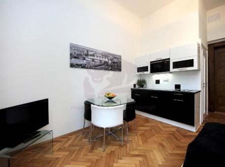 Pronájem bytu, 1+kk, 28 m²